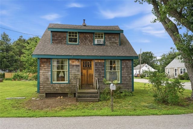 84 Narragansett Street, North Kingstown, RI 02852