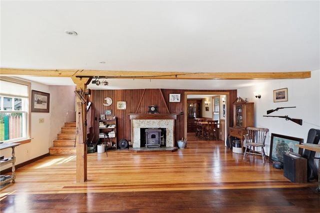84 Narragansett Street, North Kingstown, RI 02852