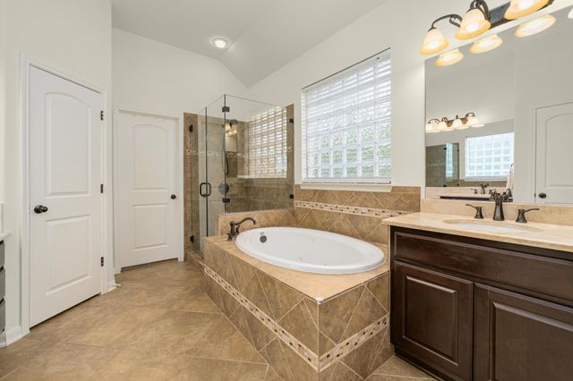 16000 Snowdonia CV, Bee Cave, TX 78738