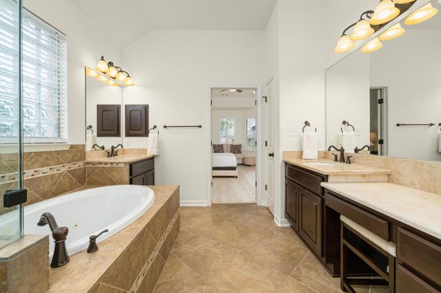 16000 Snowdonia CV, Bee Cave, TX 78738