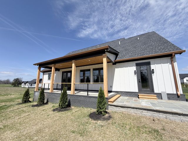 6447 Hopewell Rd, Springfield, TN 37172