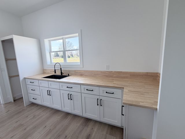 6447 Hopewell Rd, Springfield, TN 37172
