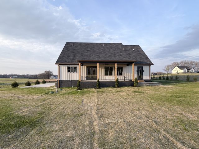 6447 Hopewell Rd, Springfield, TN 37172