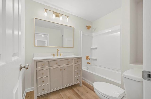 6235 S 12th Street, Portage City, MI 49024