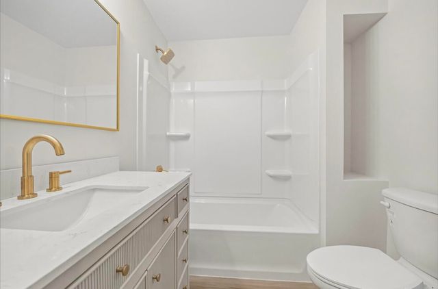 6235 S 12th Street, Portage City, MI 49024