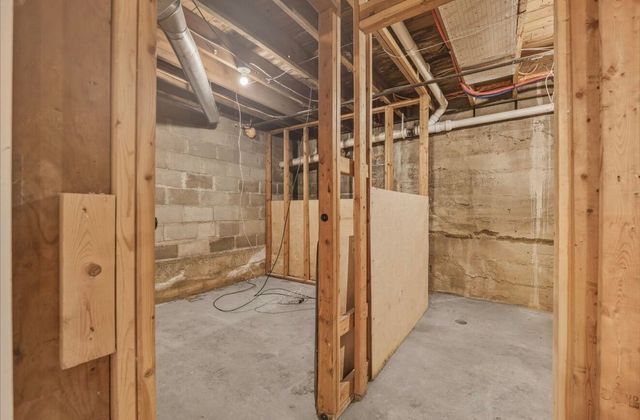 6235 S 12th Street, Portage City, MI 49024