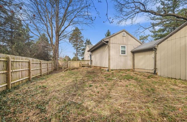 6235 S 12th Street, Portage City, MI 49024