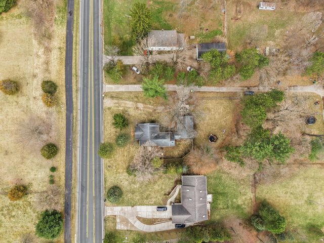 6235 S 12th Street, Portage City, MI 49024