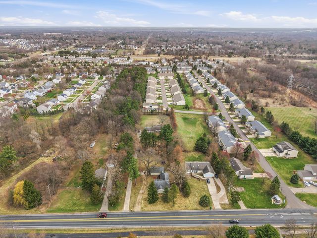 6235 S 12th Street, Portage City, MI 49024