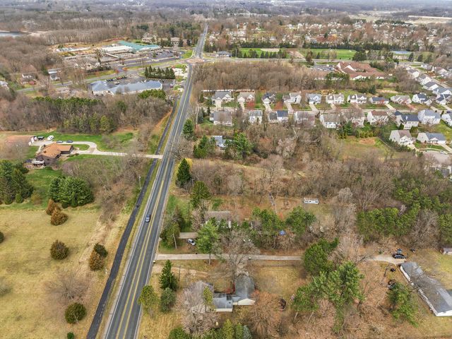 6235 S 12th Street, Portage City, MI 49024