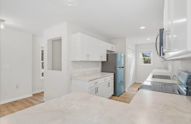 6235 S 12th Street, Portage City, MI 49024