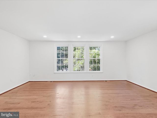 14314 WATERY MOUNTAIN CT, Centreville, VA 20120