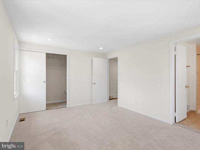 14314 WATERY MOUNTAIN CT, Centreville, VA 20120