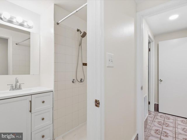14314 WATERY MOUNTAIN CT, Centreville, VA 20120