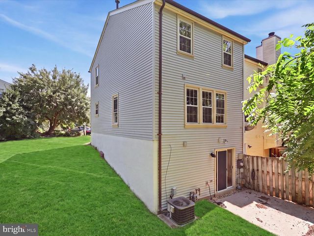 14314 WATERY MOUNTAIN CT, Centreville, VA 20120