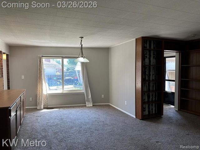 20498 Country Club Drive, Harper Woods, MI 48225