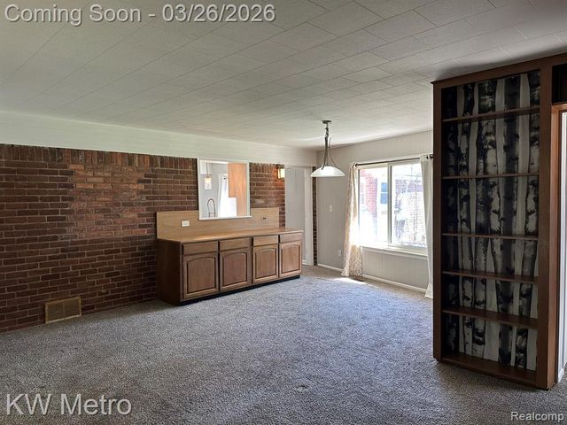 20498 Country Club Drive, Harper Woods, MI 48225