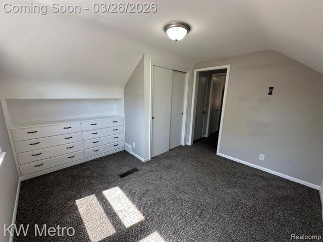 20498 Country Club Drive, Harper Woods, MI 48225