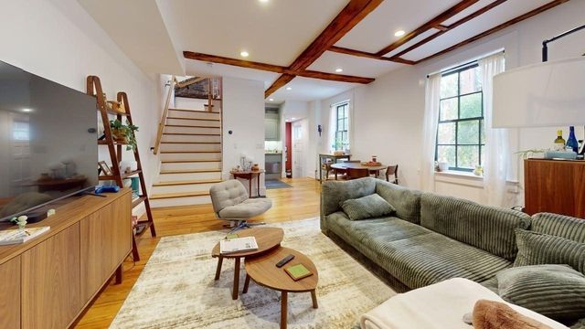 1 Creek Square 1, Boston, MA 02108