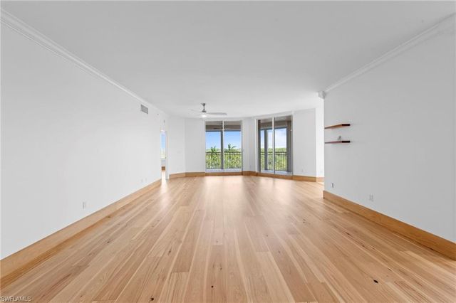 1001 Arbor Lake DR 408, Naples, FL 34110