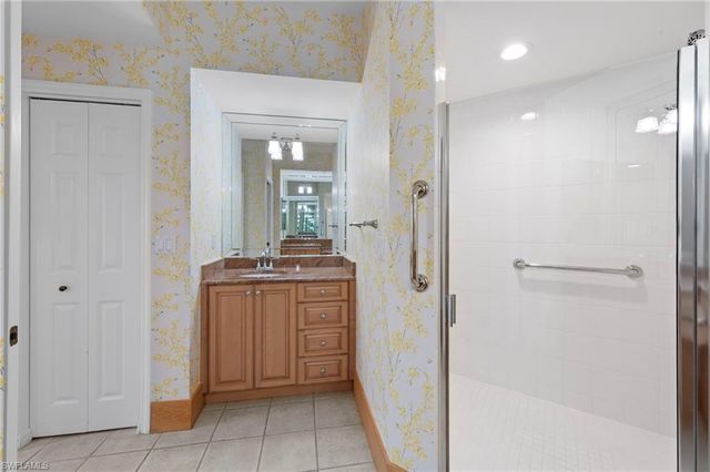 1001 Arbor Lake DR 408, Naples, FL 34110