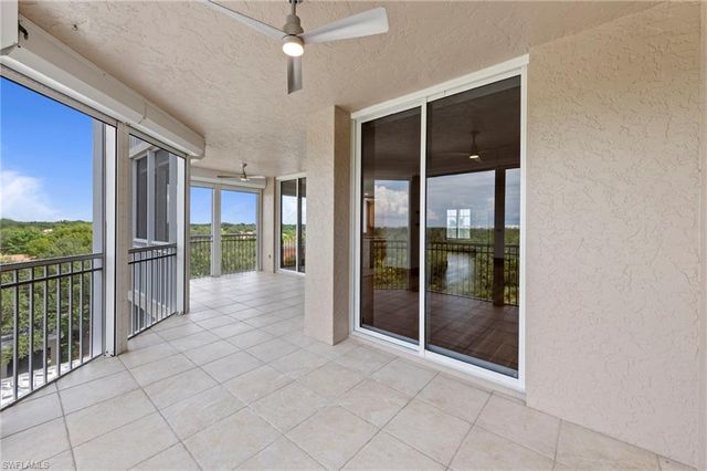 1001 Arbor Lake DR 408, Naples, FL 34110
