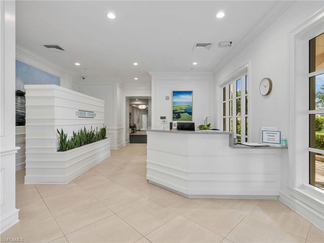 1001 Arbor Lake DR 408, Naples, FL 34110