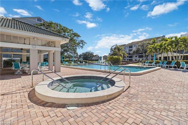 1001 Arbor Lake DR 408, Naples, FL 34110