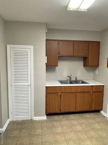 2023 Ardmore Drive, Ferndale, MI 48220