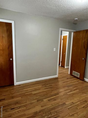 2023 Ardmore Drive, Ferndale, MI 48220