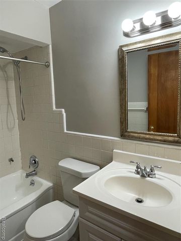 2023 Ardmore Drive, Ferndale, MI 48220