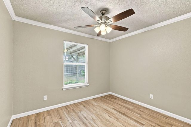 106 Hague ST, Hutto, TX 78634