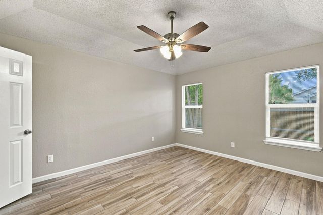 106 Hague ST, Hutto, TX 78634