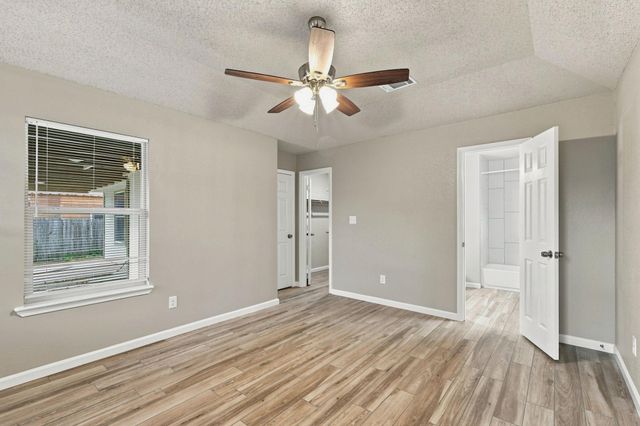 106 Hague ST, Hutto, TX 78634