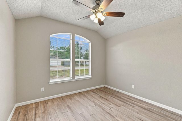 106 Hague ST, Hutto, TX 78634