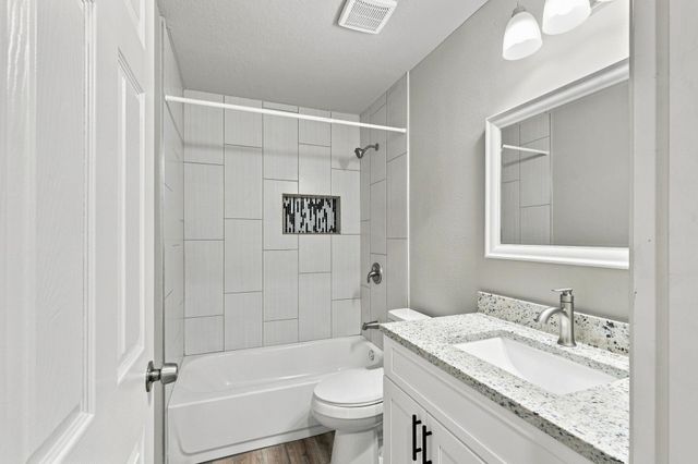 106 Hague ST, Hutto, TX 78634