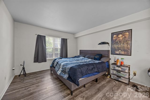 6005 Pinebark Court, Charlotte, NC 28212