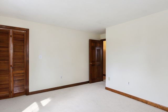20 Sycamore Rd, Methuen, MA 01844