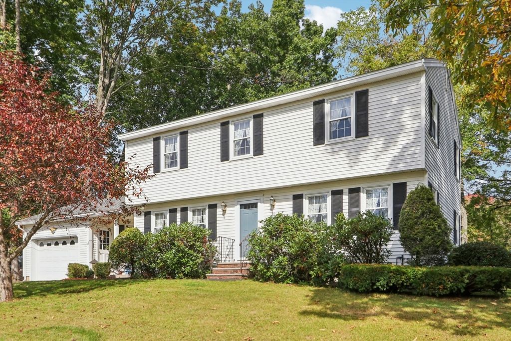 20 Sycamore Rd, Methuen, MA 01844