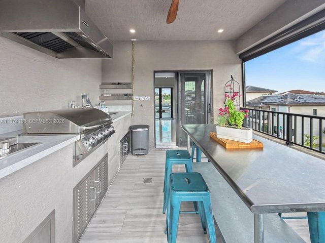 4903 NW 83rd Path, Doral, FL 33166