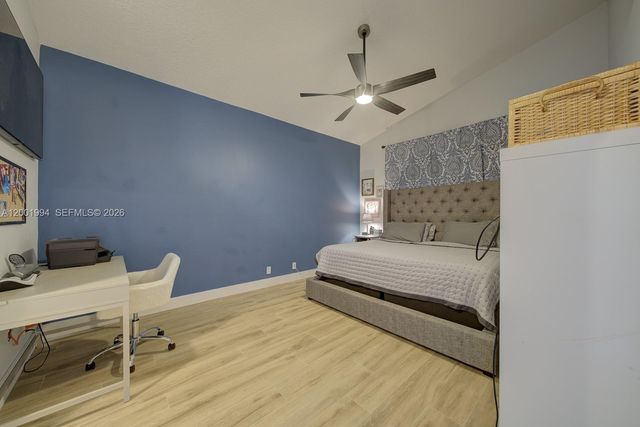 16415 SW 1st Ct, Pembroke Pines, FL 33027