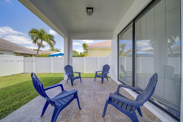 16415 SW 1st Ct, Pembroke Pines, FL 33027