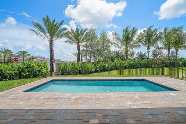 9124 Red Robin Lane, Boynton Beach, FL 33473
