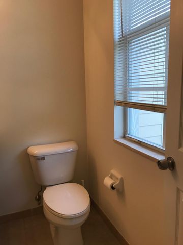 141 E Thatch Palm Circle, Jupiter, FL 33458