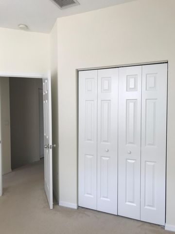 141 E Thatch Palm Circle, Jupiter, FL 33458