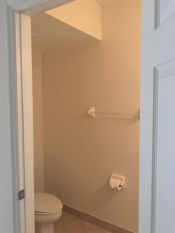 141 E Thatch Palm Circle, Jupiter, FL 33458