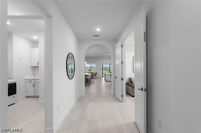 19640 Aqua View LN, Fort Myers, FL 33913