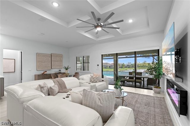19640 Aqua View LN, Fort Myers, FL 33913