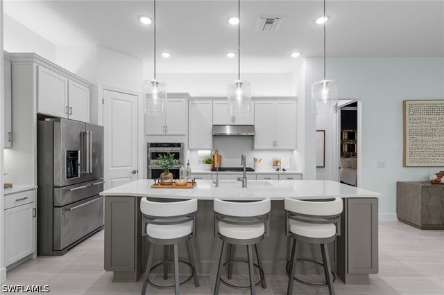19640 Aqua View LN, Fort Myers, FL 33913