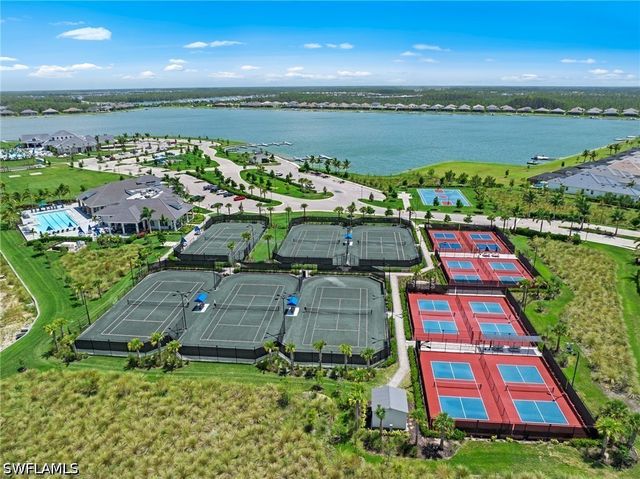 19640 Aqua View LN, Fort Myers, FL 33913